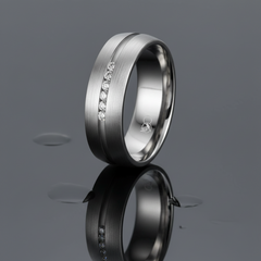 titanium ring set with cubic zirconia