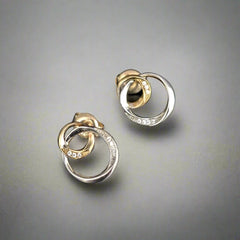 Circled earrings in white and Yellow gold