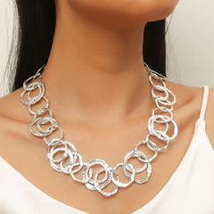 Roughly Circled Collar