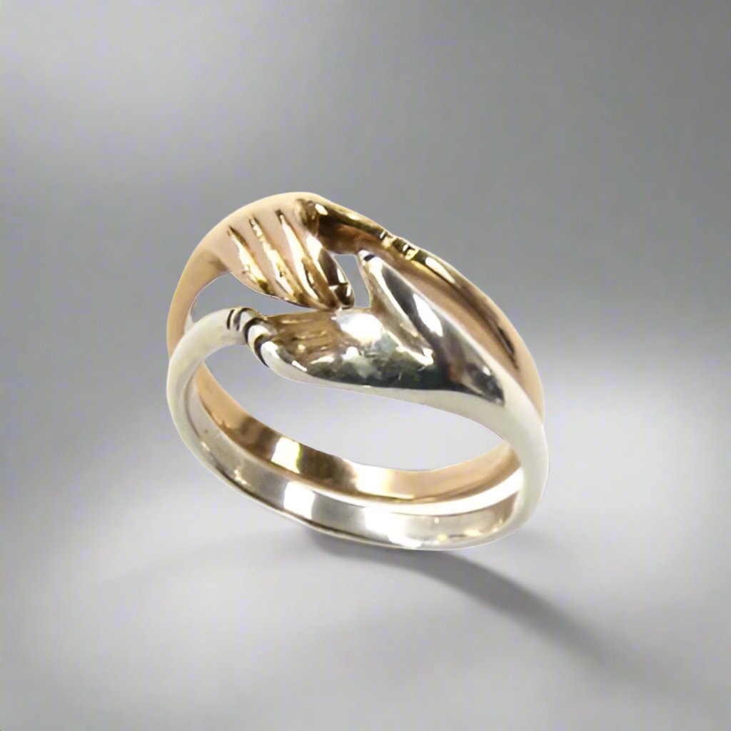 Cara Traditional Irish Friendship Ring (All Gold)