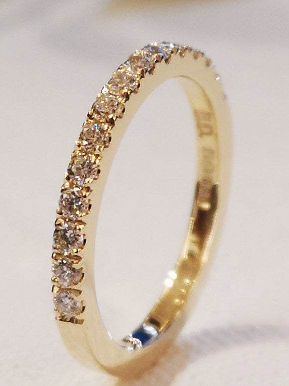 Castelle set diamond ring