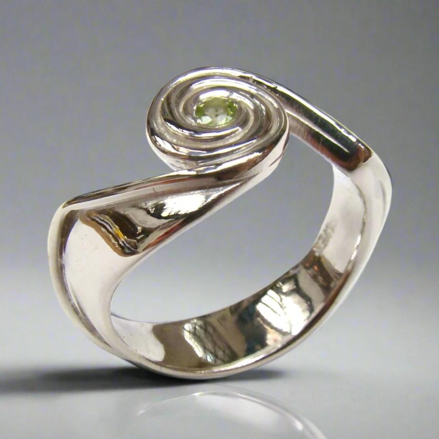 Spiral Wave Ring With Peridot - Doyle Design Dublin