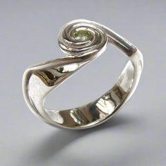 Spiral Wave Ring With Peridot - Doyle Design Dublin